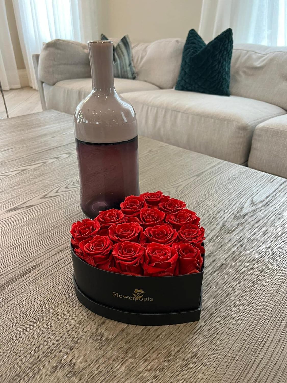 Rosas em caixa formato coração